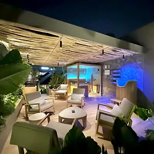 4* ホテル Sin Nombre Bali - Sauna, Ice Bath & Roof Terrace